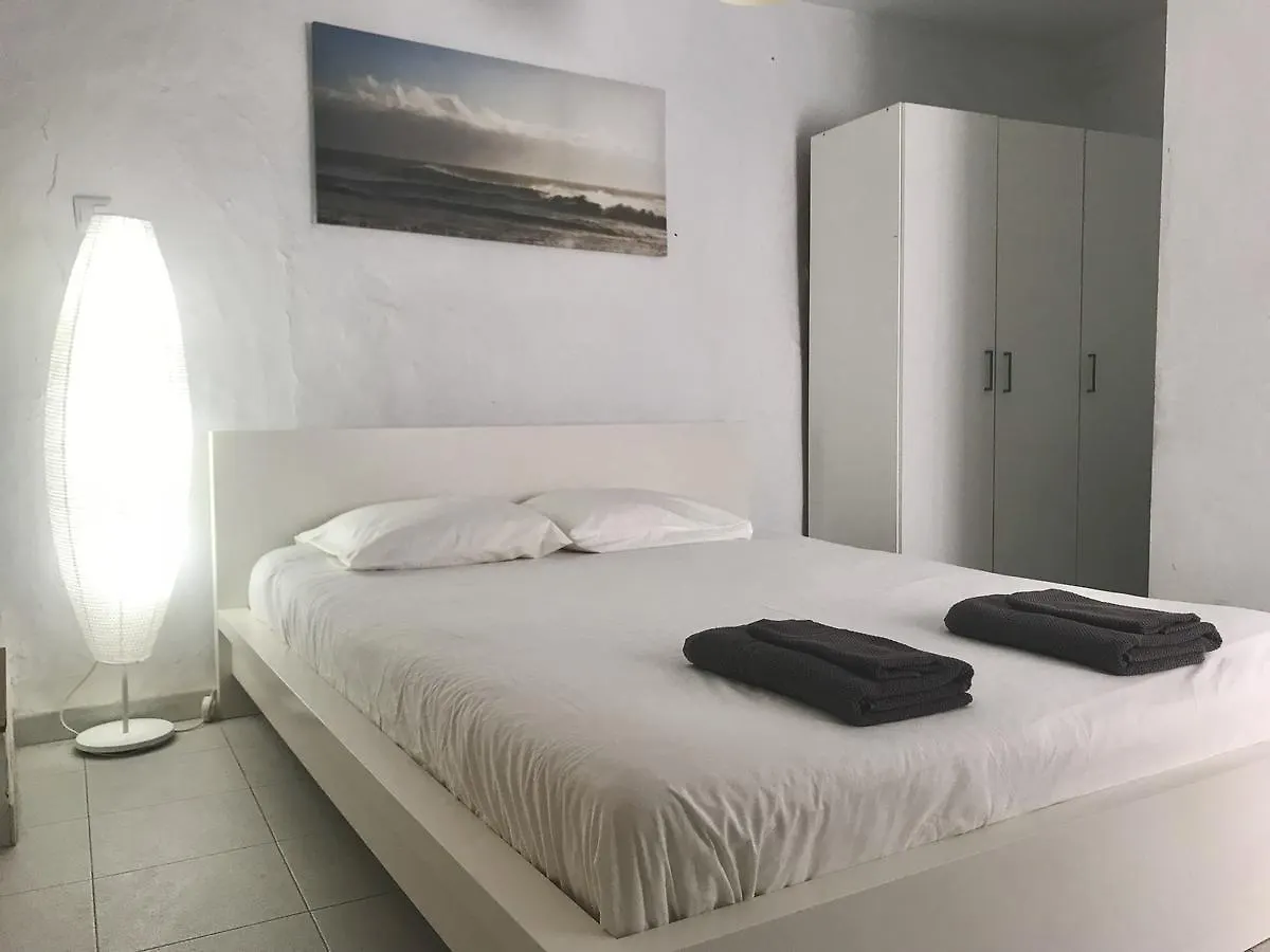 Easy Nerja Beach House בית נופש